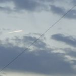 【正体は？】福島M7.4地震の直後に群馬県沼田市の女子高生が謎の飛行物体を撮影！「UFOだ！」「隕石か火球では！？」