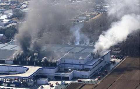【いつまで？】埼玉・三芳町のアスクル物流センターの火災、3日たっても鎮火のめど立たず！このまま全て燃やし尽くすしか方法無し！？